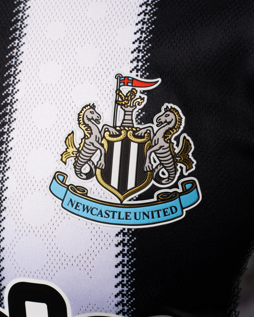 Newcastle Home Player Version Jersey 2025/26