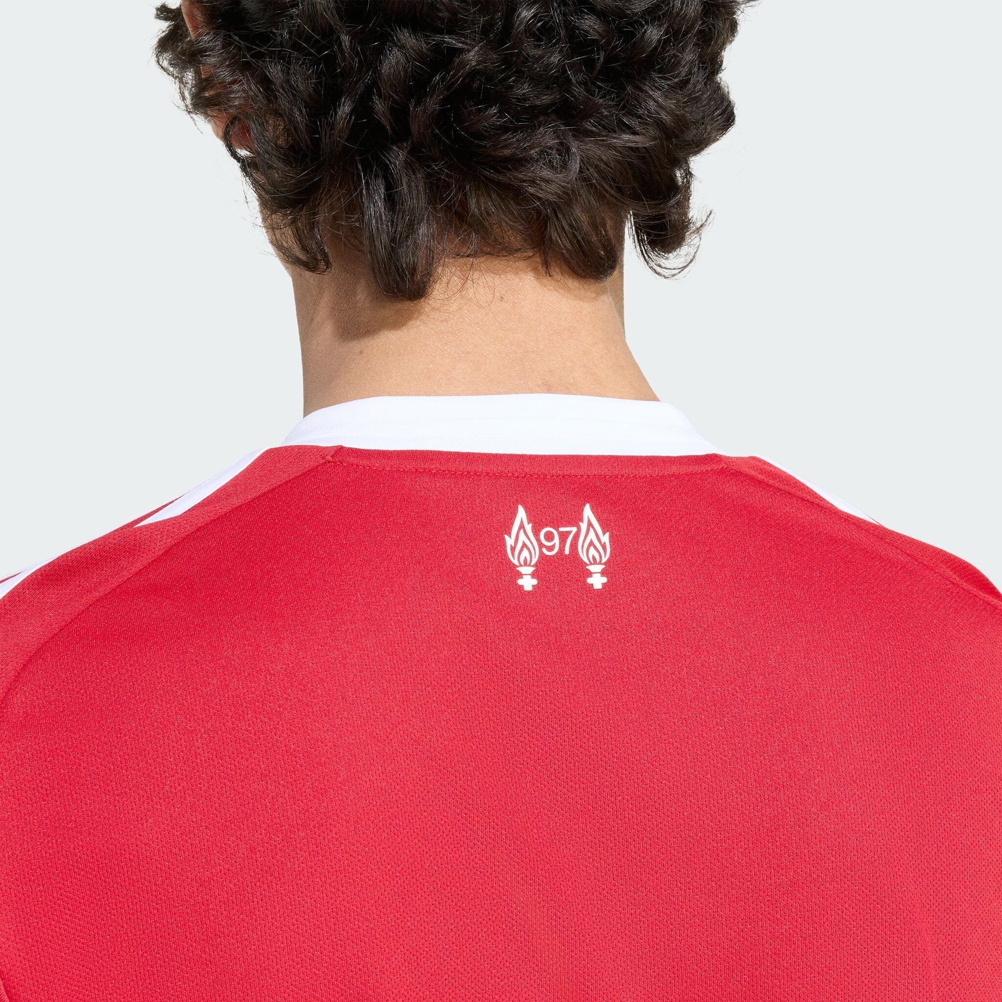 liverpool HOME JERSEY 2025/26