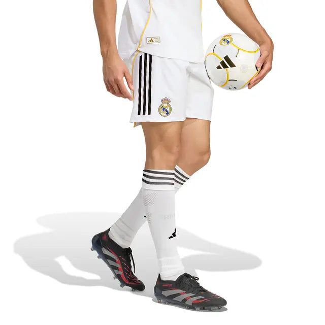 Real Madrid Home Player Version Short 2025/26