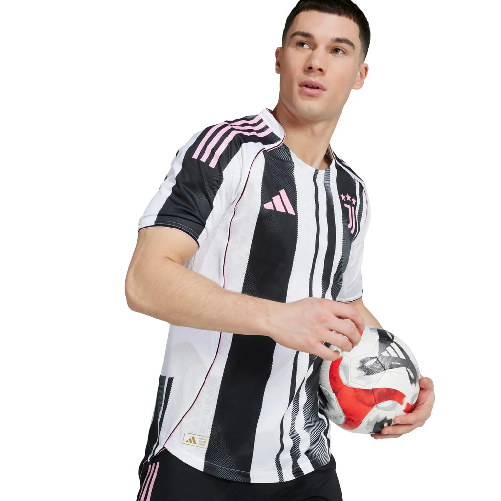 Juventus 2025-26 Men's Home Soccer Jersey