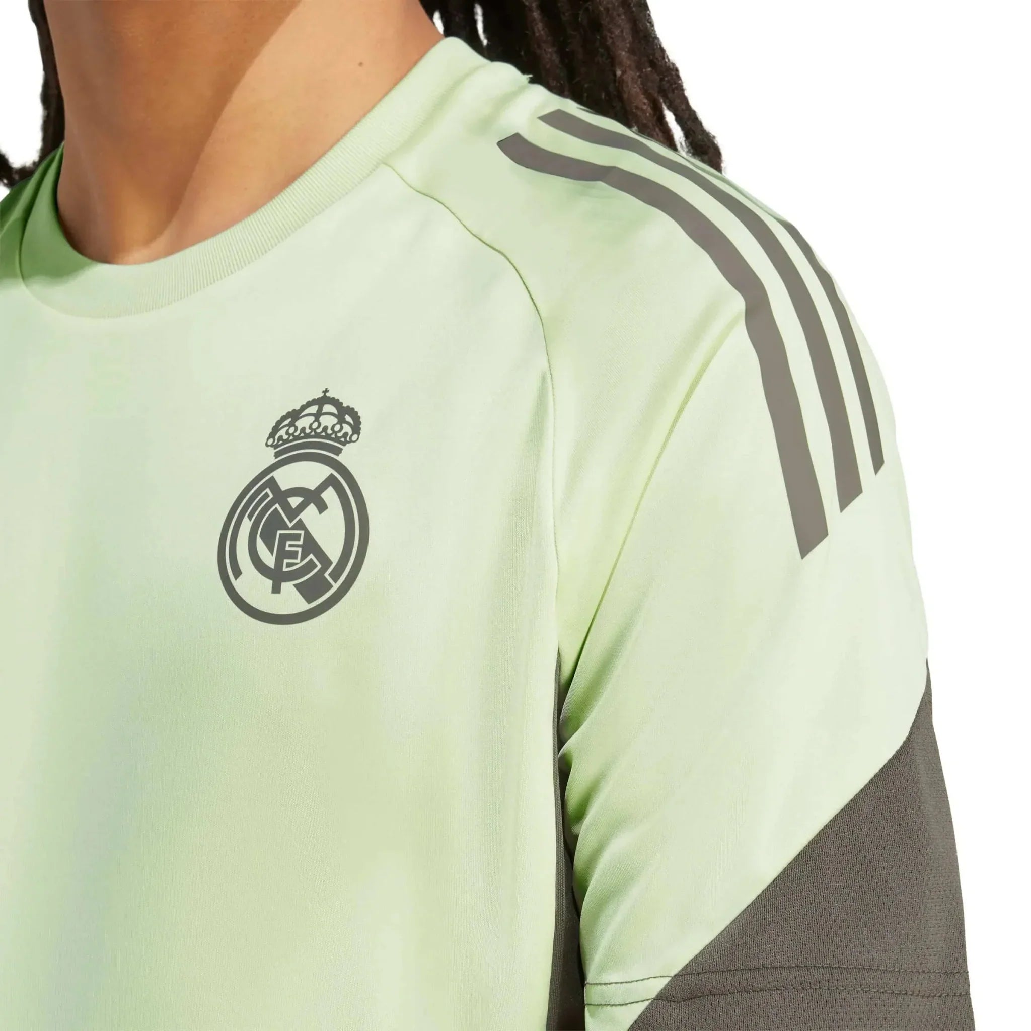 Real Madrid 2025-26 Men's Training Soccer Jersey