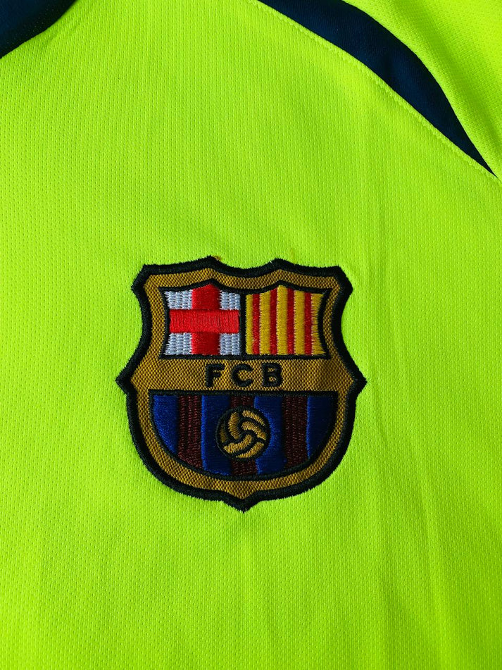 Barcelona Classic 2005-06 with Messi 30 Kids KIT