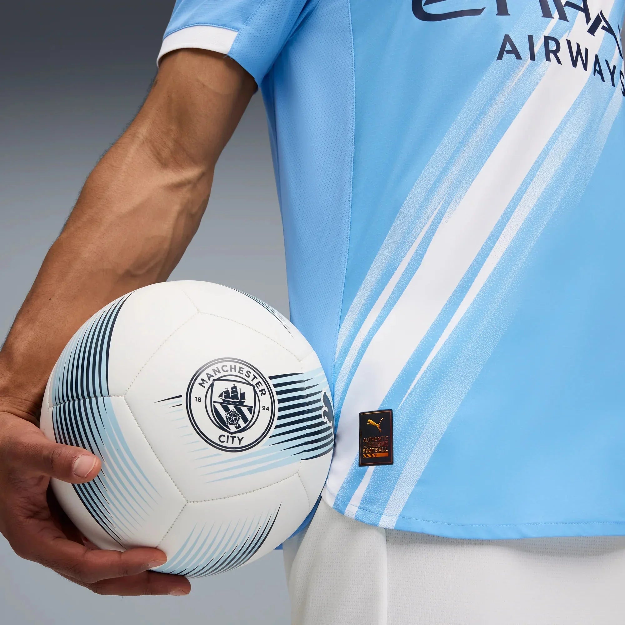 Manchester City 2025-26 Men's Home Soccer Jersey