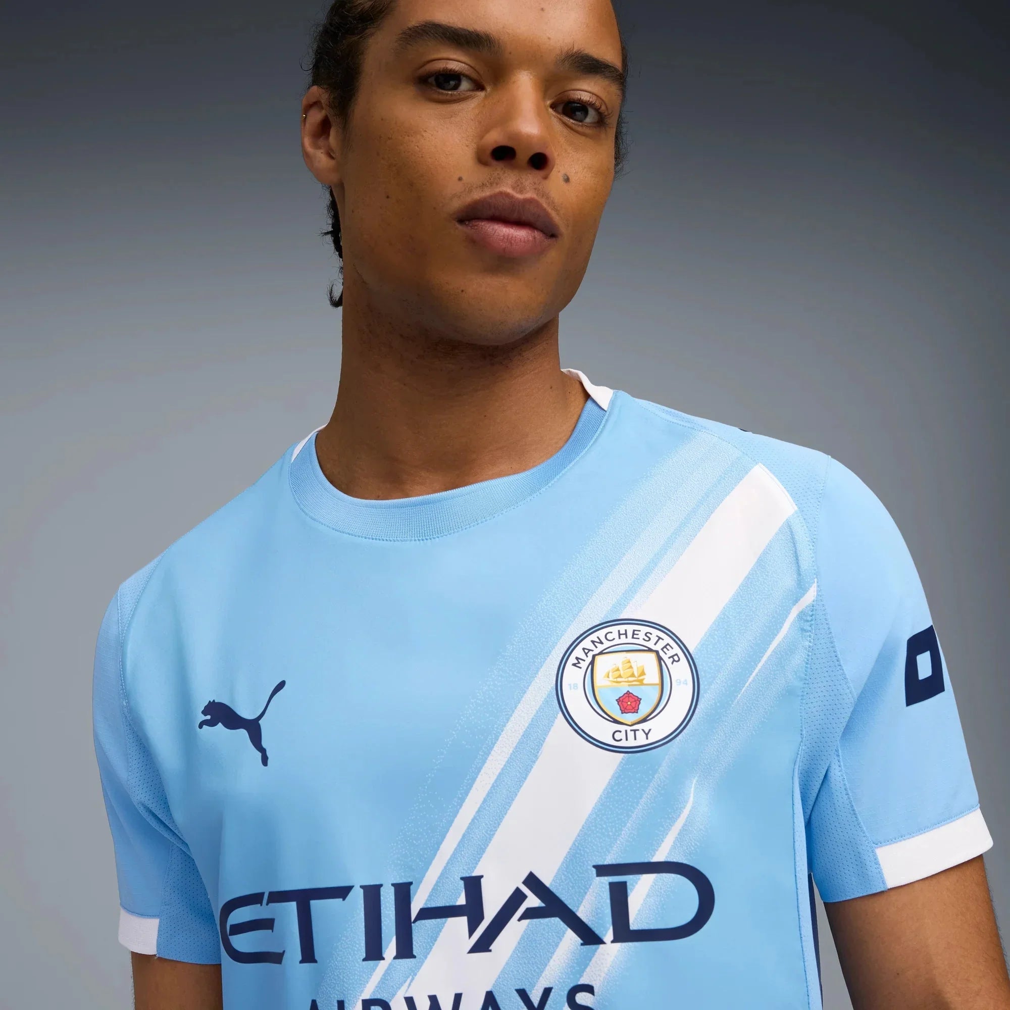Manchester City 2025-26 Men's Home Soccer Jersey
